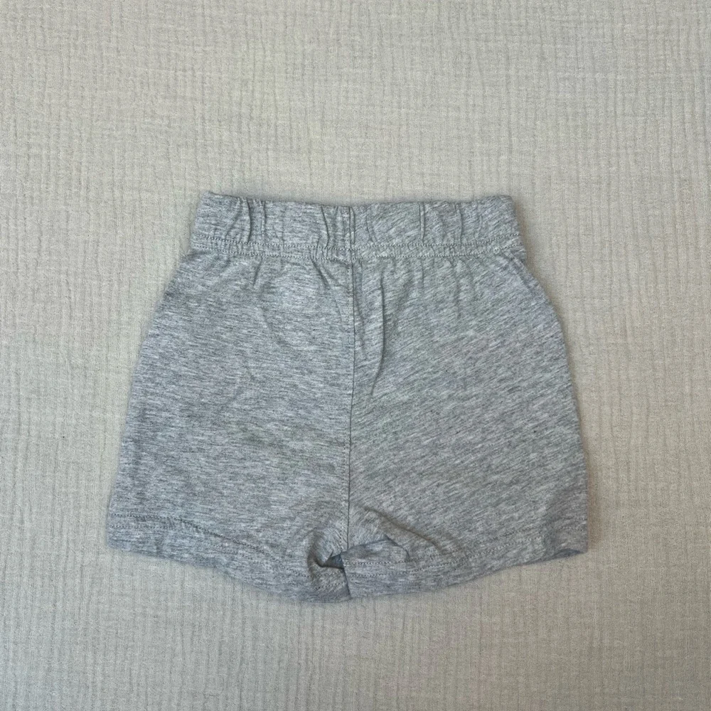 Gap Gray Baby Shorts 6-12 months